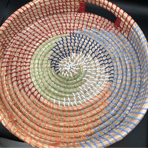 XL Sea Grass Woven Hostess Tray 16” Diameter, Handles 3”tall Vietnam - Picture 2 of 9